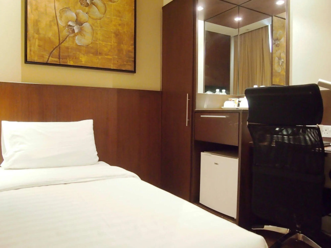 RoomZ Hotel