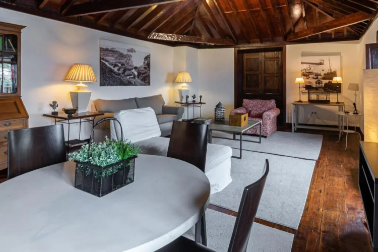 Isla Baja Suites
