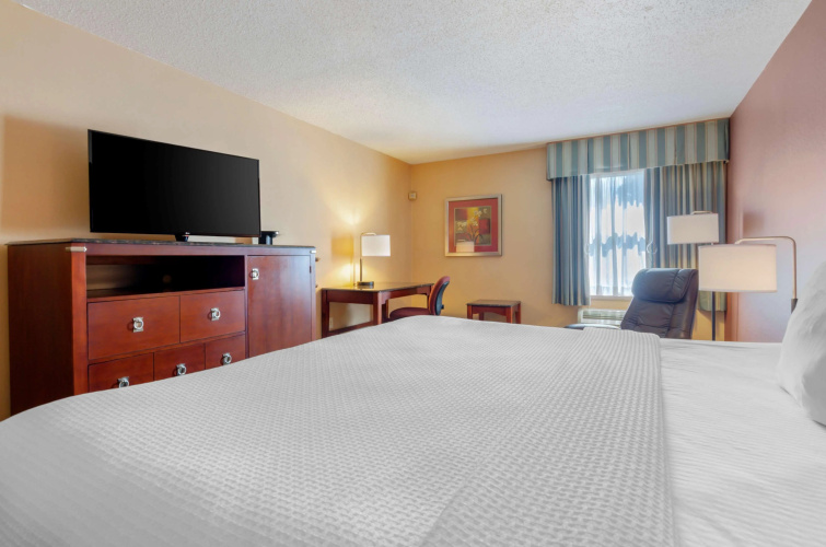 Best Western Plus Inn at Valley View photo 7