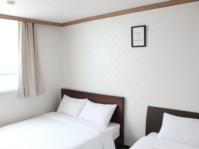 Standard Twin Family room