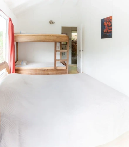 2 Bedrooms Standard Apartment with balcony and with mountain view