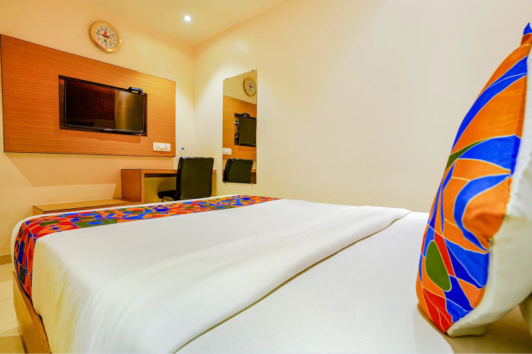 Fabhotel Hindustan Residency