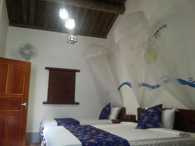 Standard Triple room