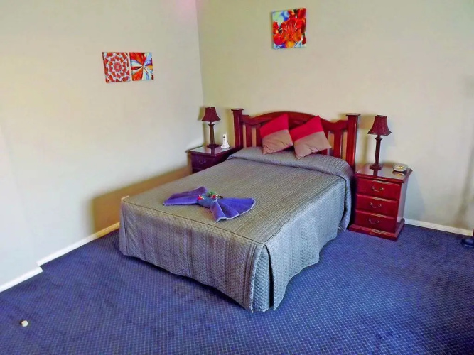 Castlereagh Lodge Motel