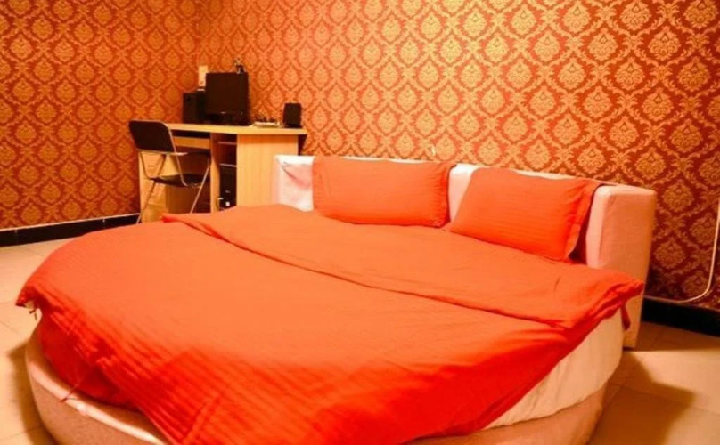 Red Star Business Hotel