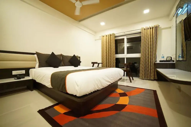 Ramji's Residency by OYO Rooms