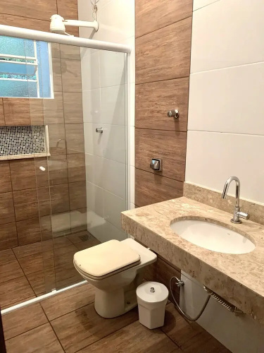 Vista do Lago - Casa para 16 pessoas com 4 quartos