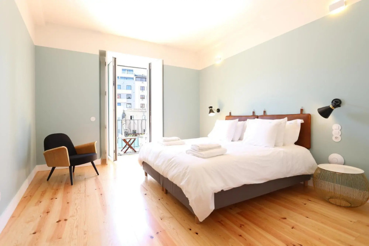 Downtown, Lisbon Apartment