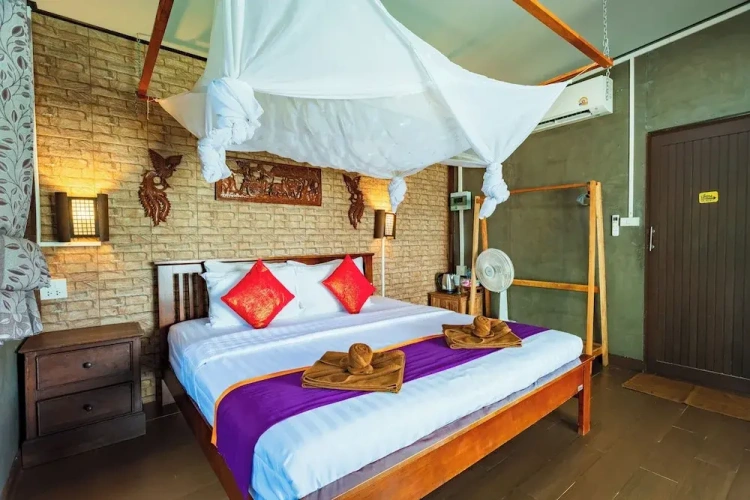 Deluxe Bungalow with balcony