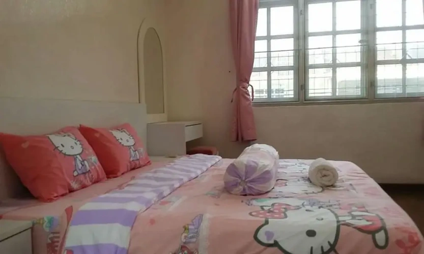 4 Bedrooms Cottage