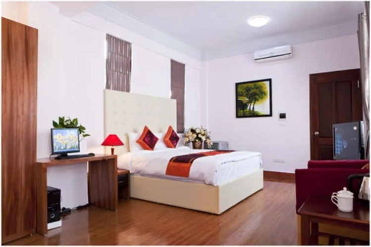 Standard Double room with city view