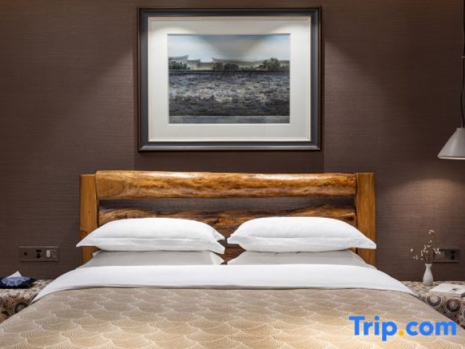 Standard Double room with land view