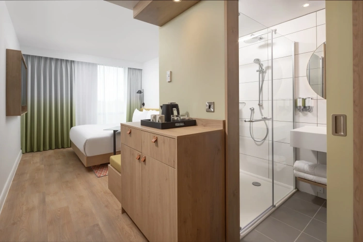 Standard Triple Family room