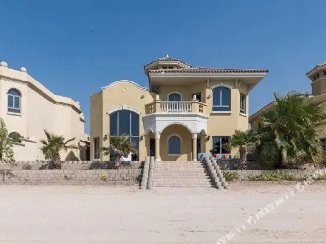 The Palm Jumeirah Villas - Frond E