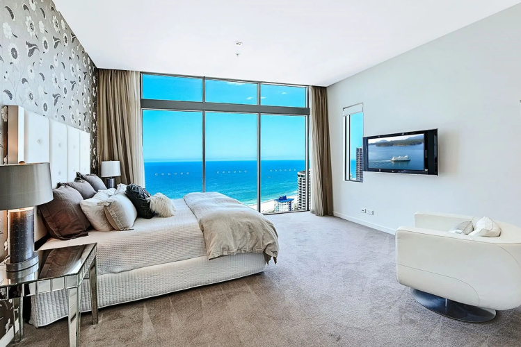 Artique Surfers Paradise