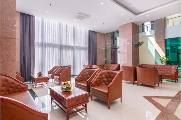 AD 41 Hotel