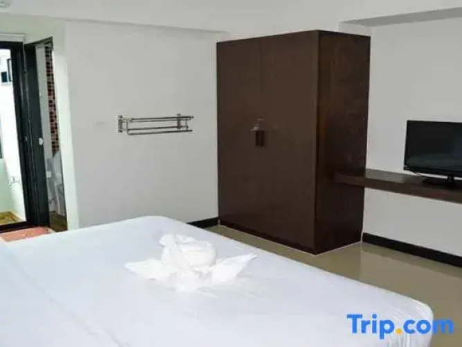 Soi 4 Service Residence