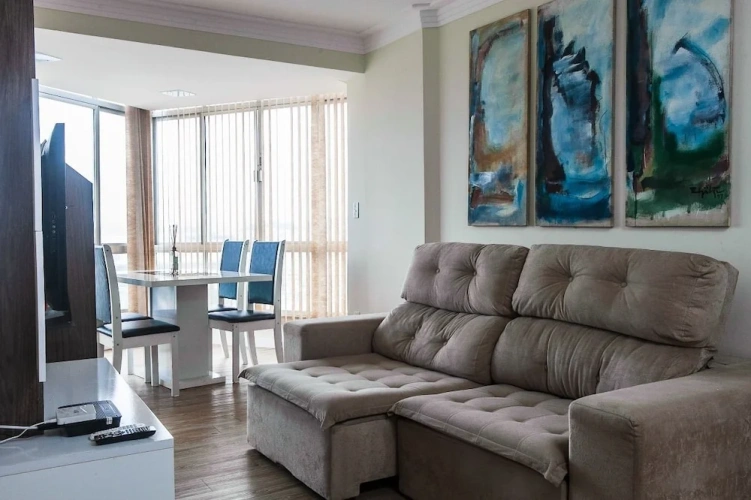 2 Bedrooms Apartment