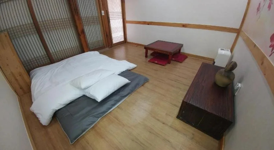 Charm Hanok Guest House