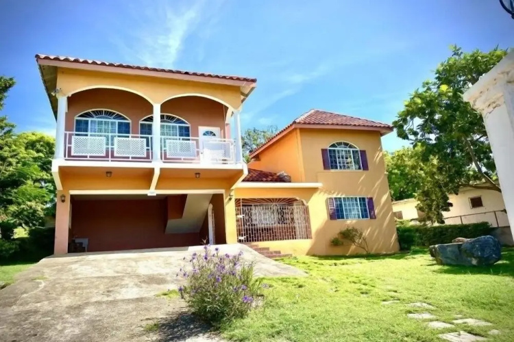 Yanceylargo Estate - Newly Renovated 7br Beautiful Two-story Estate Villa W Gorgeous Mountain View 7 Bedroom Villa By Redawning - Montego Bay