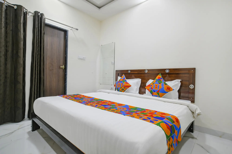 Fabhotel Dr Greens