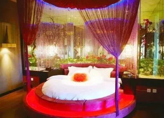 Aike 100 Business Hotel - Chunyang Road