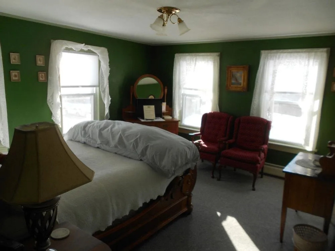 Eastman Inn