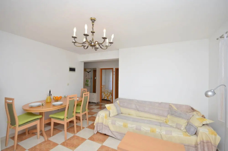 Apartment Dora