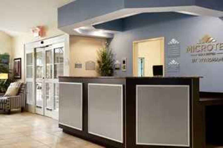 Microtel I And S Belle Chasse
