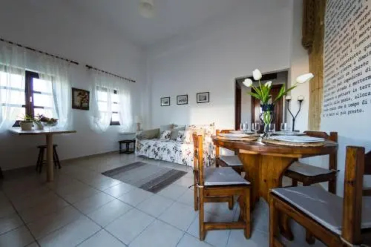 Finestra Apartment