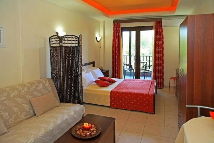 Dionysos Apartments