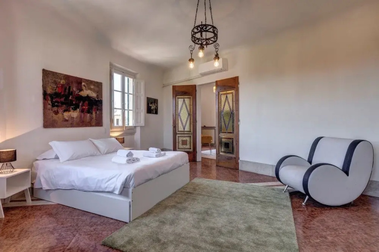 Palestro Apartment by Mamo Florence