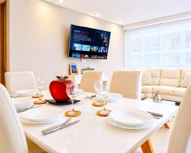 2 Bedrooms Apartment
