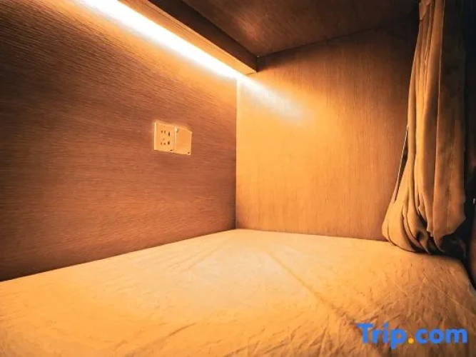 Bed in Dorm (male dorm) with view