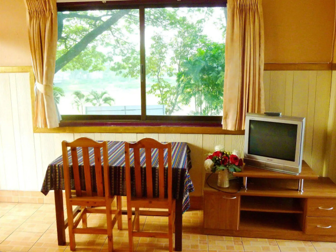 Hollanda Montri Guesthouse