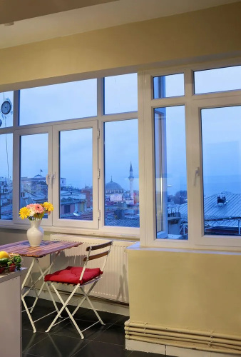 Ekim Apartments
