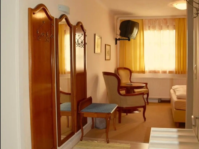 Standard Single room
