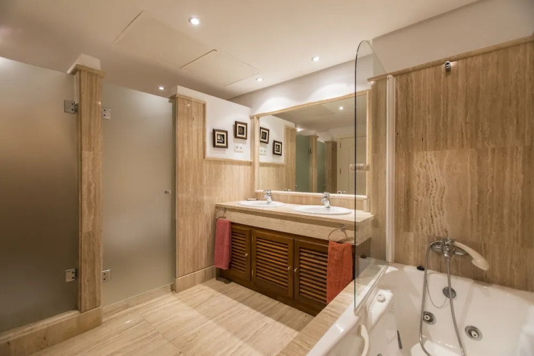 Apartamentos Duque Palm Beach Marbella