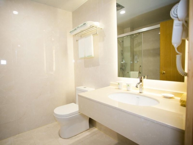 Standard Double room with street view