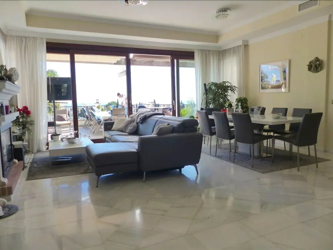 Marvelous Villa with Infinity Pool Ref 85