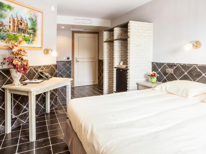 Classic Double room with view