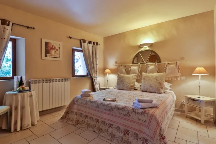 1 Bedroom Deluxe Double room with garden view