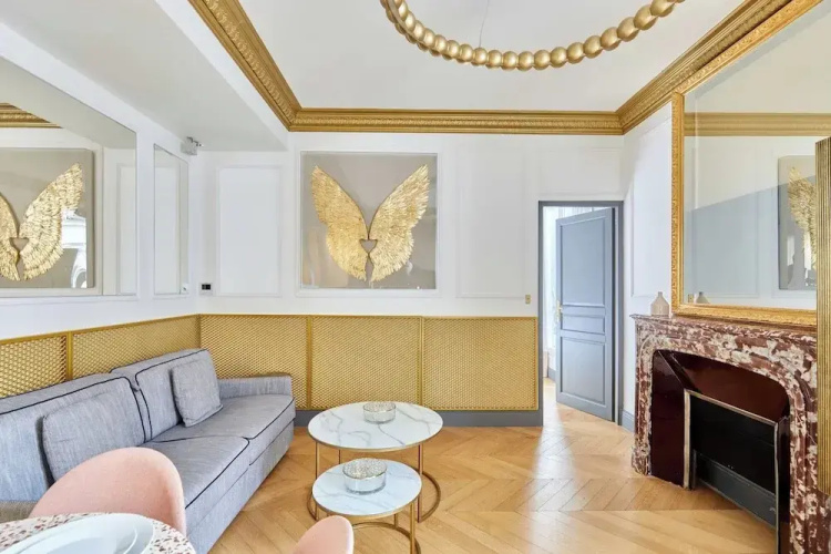 Superb AC- 1bdr Ave Montaigne - Arc de Triomphe by Studio Prestige