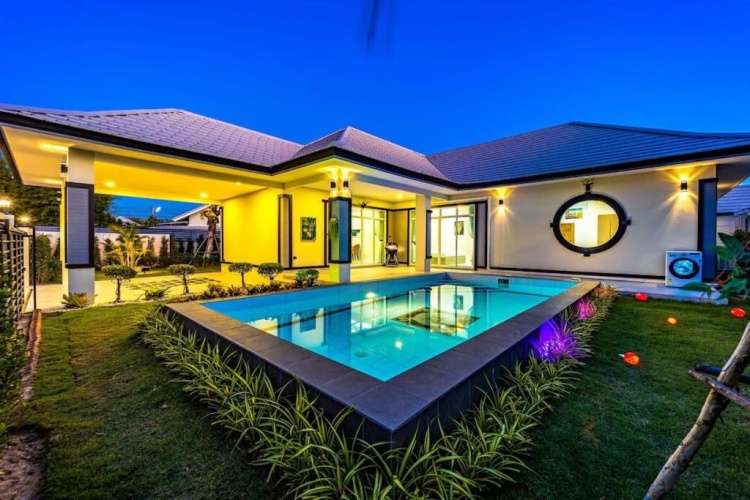 3 Bedrooms Villa