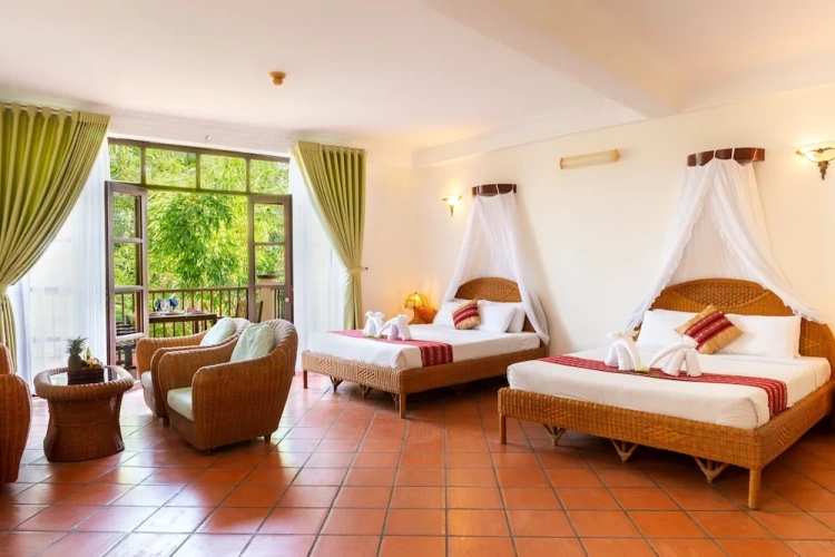 Standard Quadruple room with balcony and with view