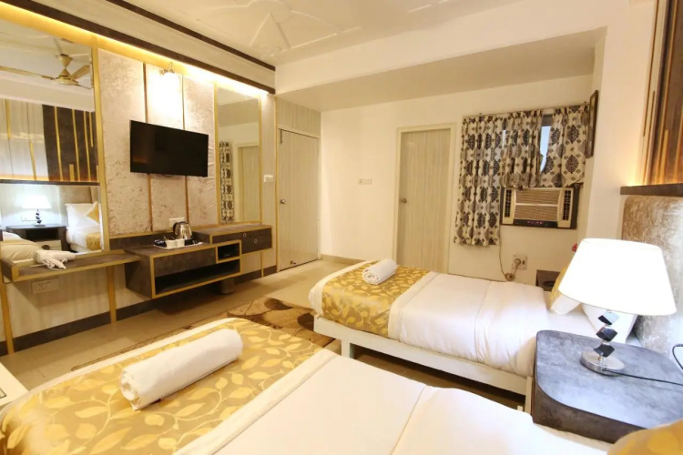 Hotel Opera Mahipalpur – Delhi Airport
