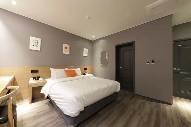 YAJA Hotel