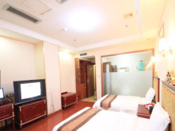 Jilv Hotel (Huashi)