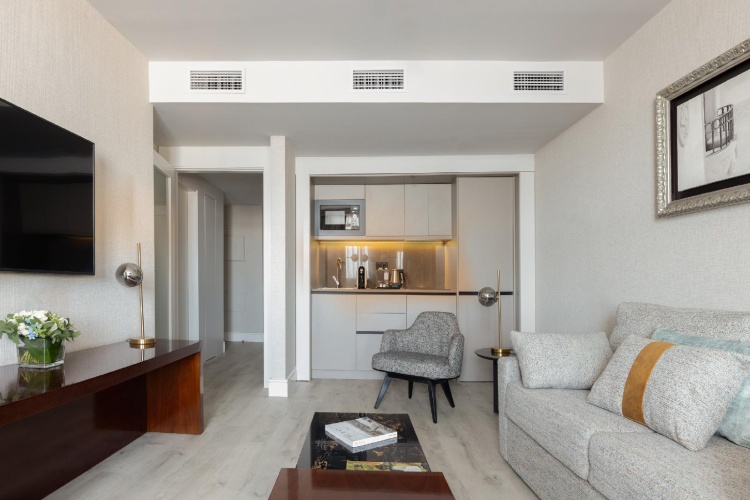 Suites Center Barcelona photo 23