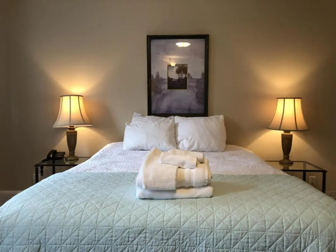 Leaside Executive Apartments